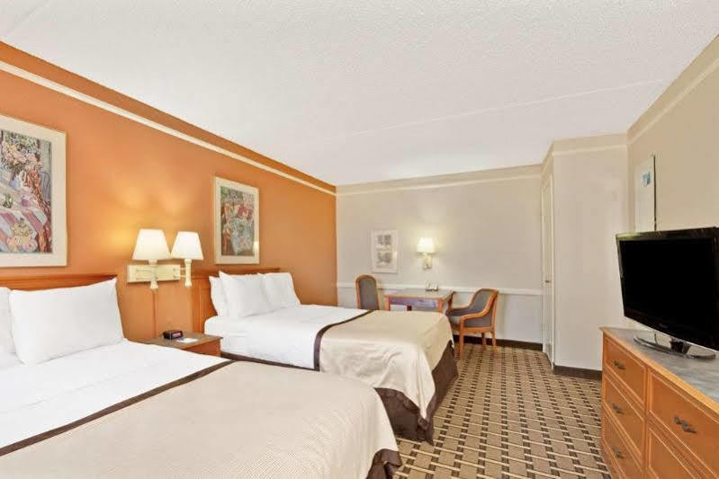 Red Roof Inn Houston North - Fm1960 & I-45 Westfield Екстериор снимка